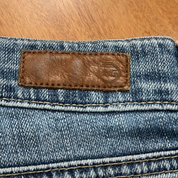 AG Adriano Goldschmied Women’s The Carrie Raw Hem Jean Shorts Size 26 - Picture 3 of 10